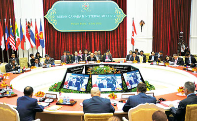 Phiên họp giữa các Bộ trưởng Ngoại giao ASEAN và Canada.
